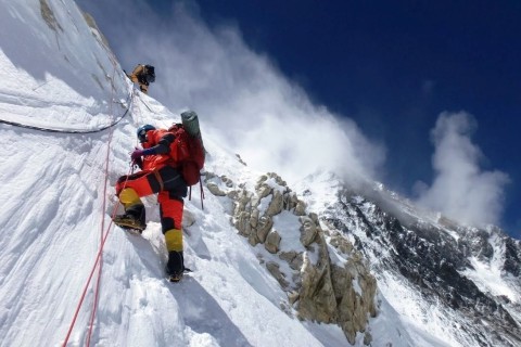 Fuel for the Climb: Strategic Food Reserves for Mountaineering