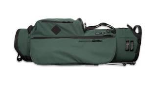 Golf Bag with Insulated Thermal Compartment, Sturdy Base, Convenient Club Storage, and Magic Glove Holder – Perfect for Travel & Course Use