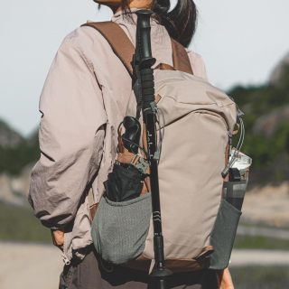 Hiking Backpack Lightweight, Waterproof Outdoor Hiking Daypack with Padded Shoulder Strap & Back Support, Casual Walking Bag