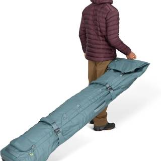 رولر متجه نحو الجبل