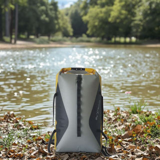 حقيبة ظهر أنيقة من النايلون المقاوم للماء، متعددة الاستخدامات، متوفرة الآن للبيع. لا توجد تقييمات حتى الآن.