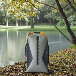 حقيبة ظهر أنيقة من النايلون المقاوم للماء، متعددة الاستخدامات، متوفرة الآن للبيع. لا توجد تقييمات حتى الآن.