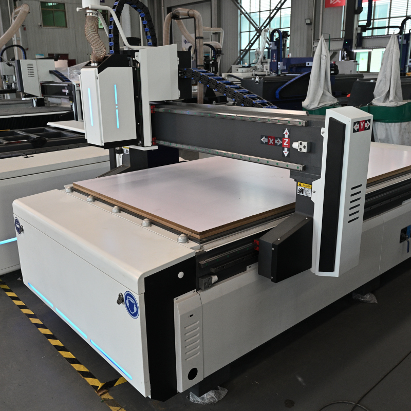 Enrutador CNC DM-1325