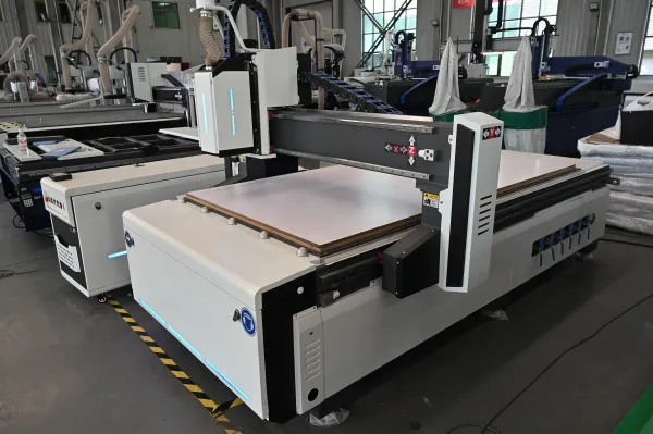 DM-1325 CNC Router