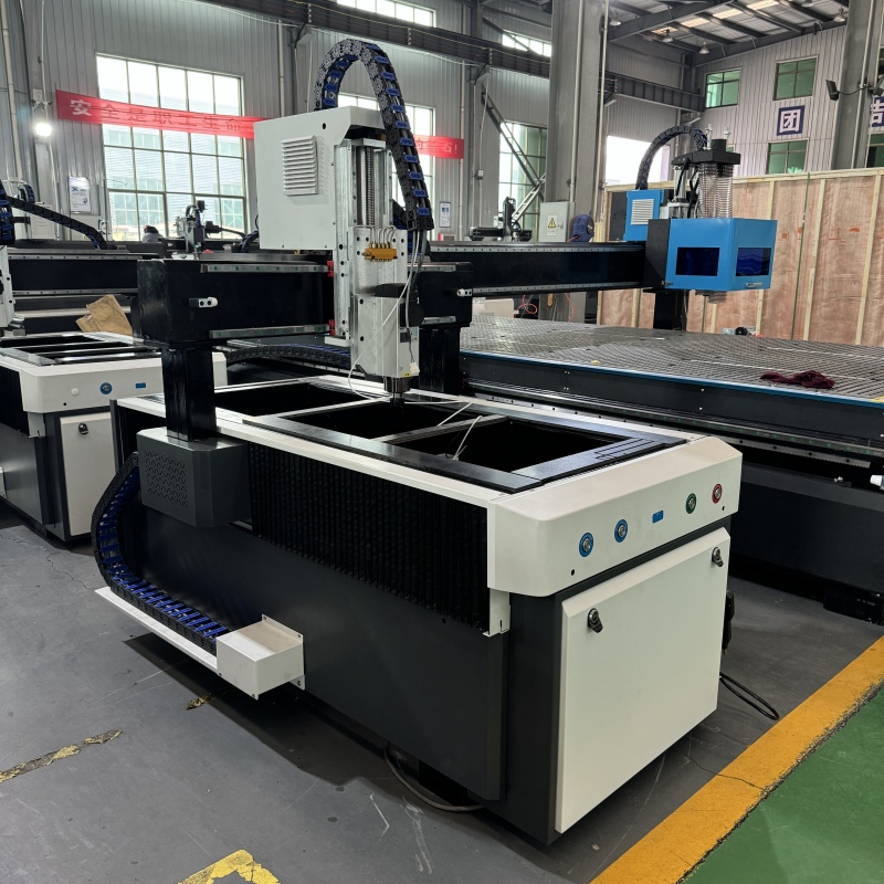 Fresadora CNC D6