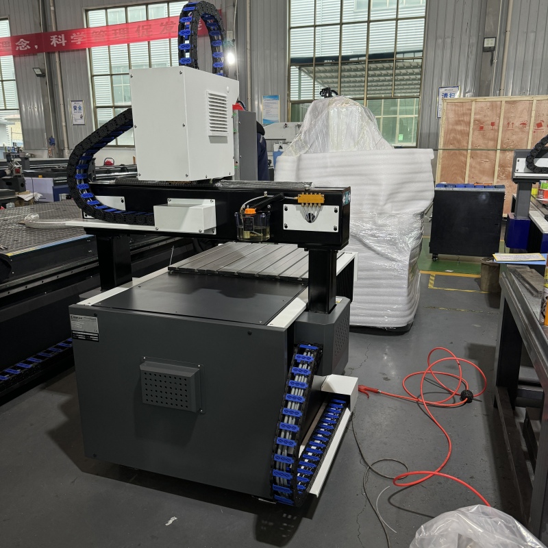 Fresadora CNC D6