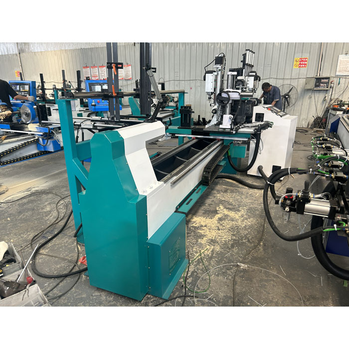 Деревообрабатывающий станок